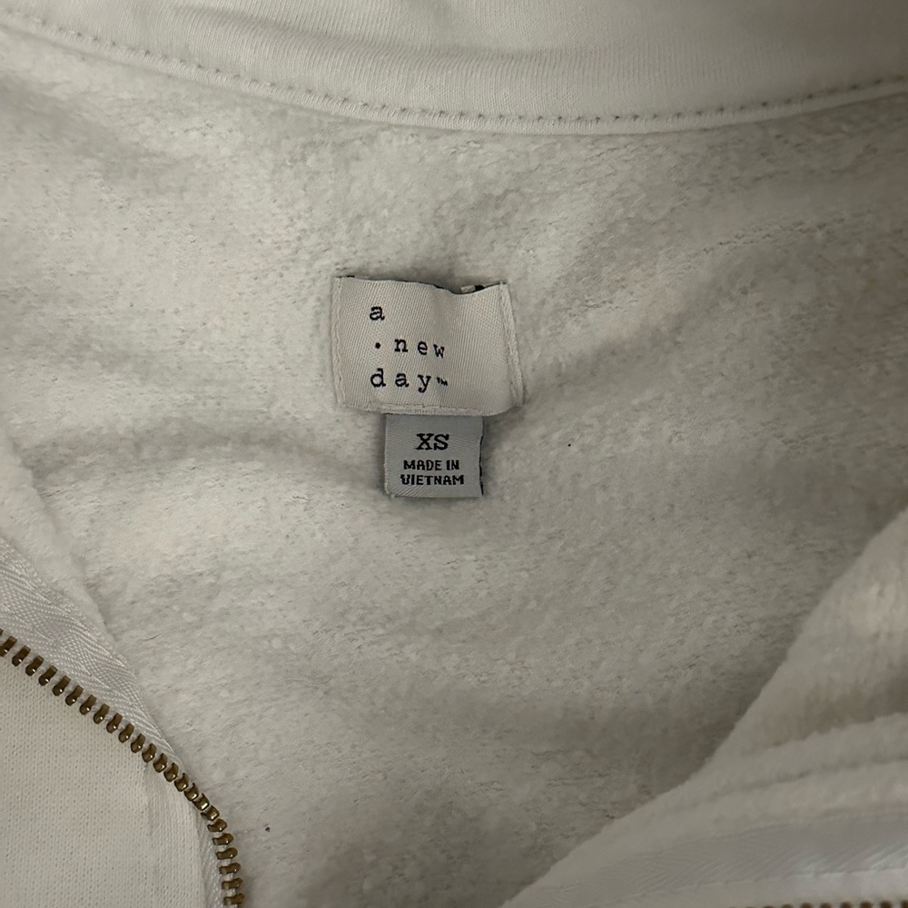 Target quarter zip - Picture 2 of 2